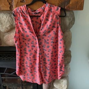 Brody Myles flower top